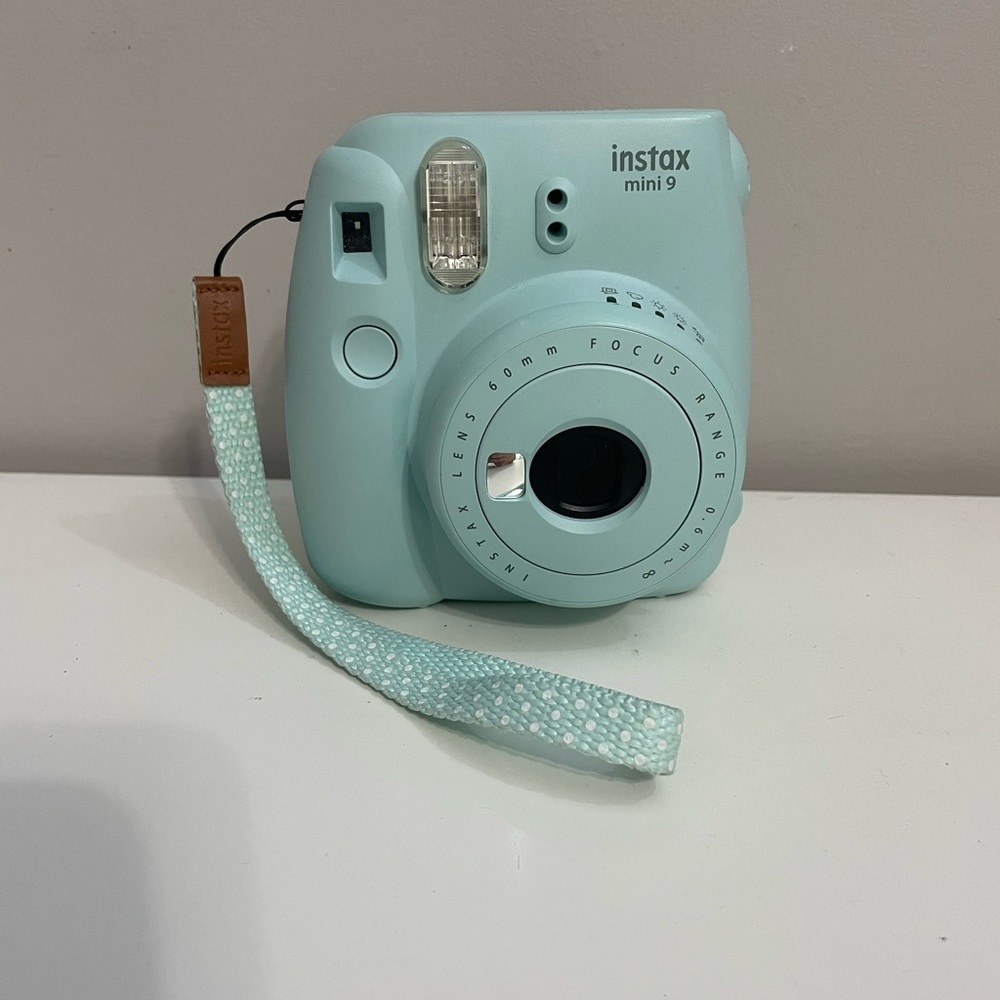 Instead mini camera
